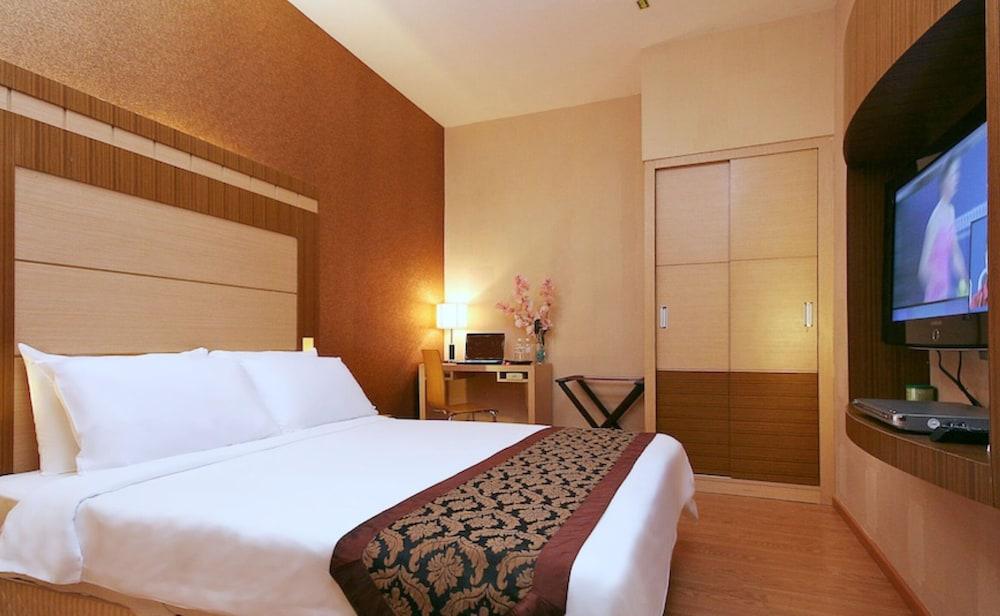 Courtyard Hotel 1Borneo Kota Kinabalu Zewnętrze zdjęcie