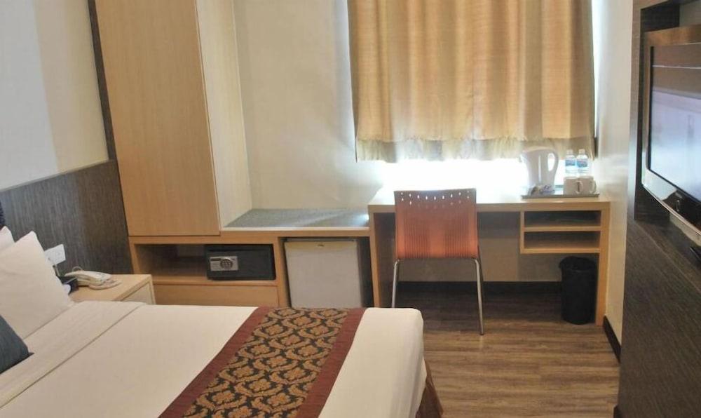 Courtyard Hotel 1Borneo Kota Kinabalu Zewnętrze zdjęcie