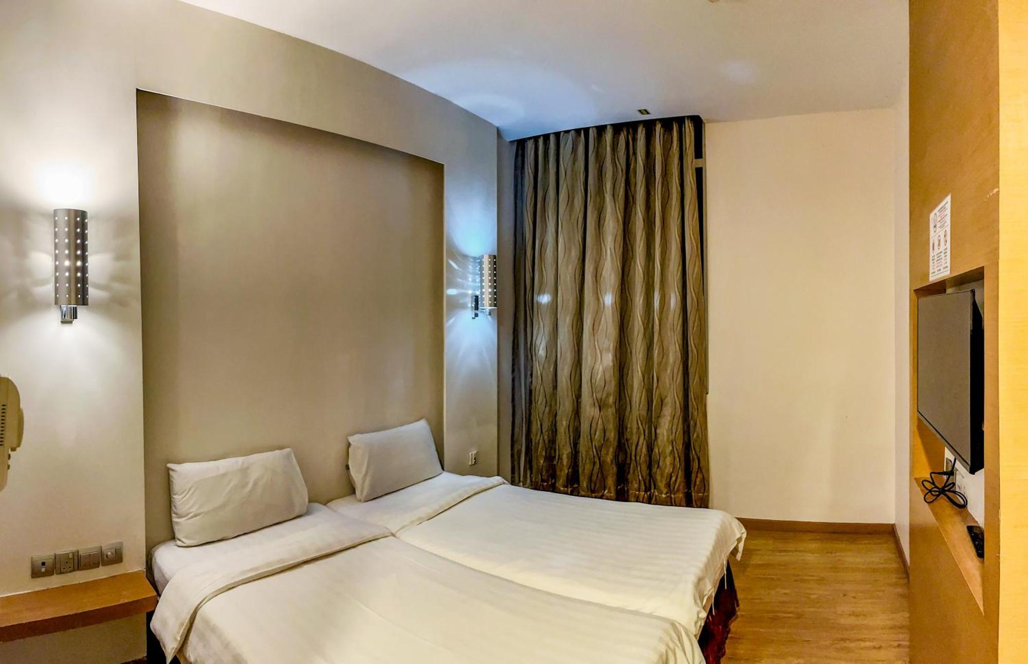 Courtyard Hotel 1Borneo Kota Kinabalu Zewnętrze zdjęcie